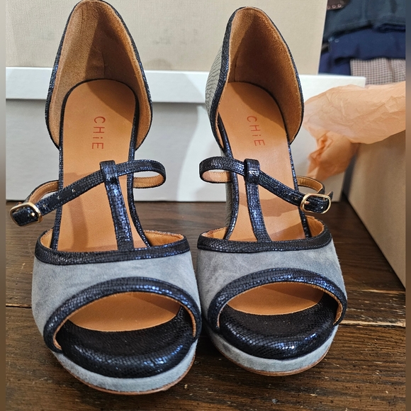 Chie Mihara Calisa Heels Size 36/6 US NWT - Picture 1 of 8